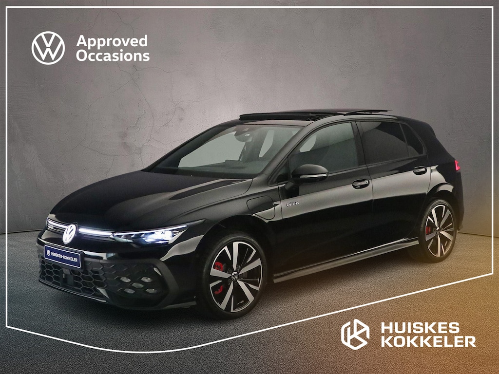 Volkswagen Golf GTE 1.5 TSI eHybrid 272pk DSG Automaat, Trekhaak, Panoramadak, 360 camera, Stoelverwarming, Stuurverwarming, Parkeersensoren, Dodehoeksensoren, Navigatie, App-connect