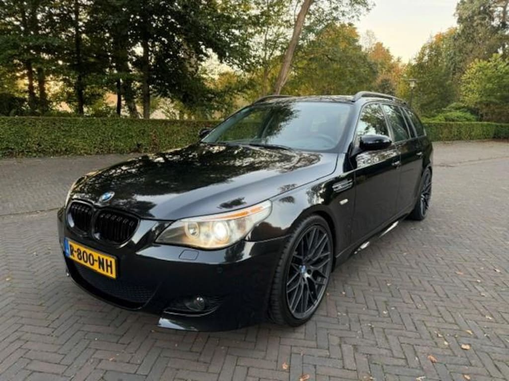 BMW 5-Serie Touring 530d High Executive M5 Edition/Pano/Leer/Xenon/20Inch/Headup/Winterset/APK