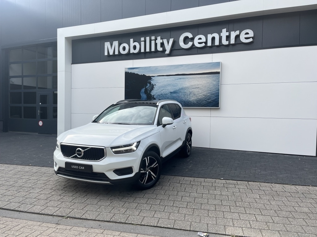 Volvo XC40 T3 Momentum Pro | Achteruitrijcamera | Cruise control