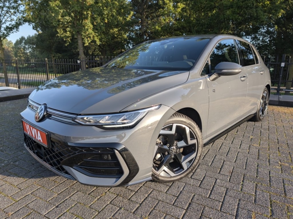 Volkswagen Golf 1.5 eTSI 150PK R-Line | Half leder | ACC | Camera | AppConnect | Stoelverw. | LED | Climate Control