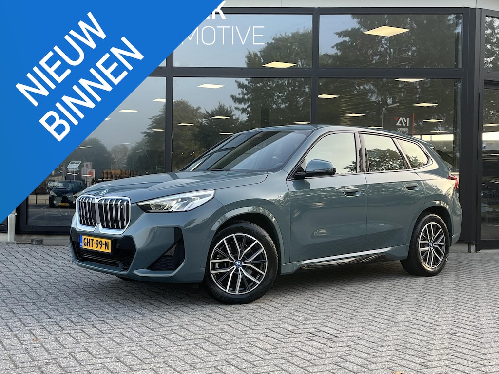 BMW iX1 xDrive30 67 kWh M-Sport/CAMERA/LED