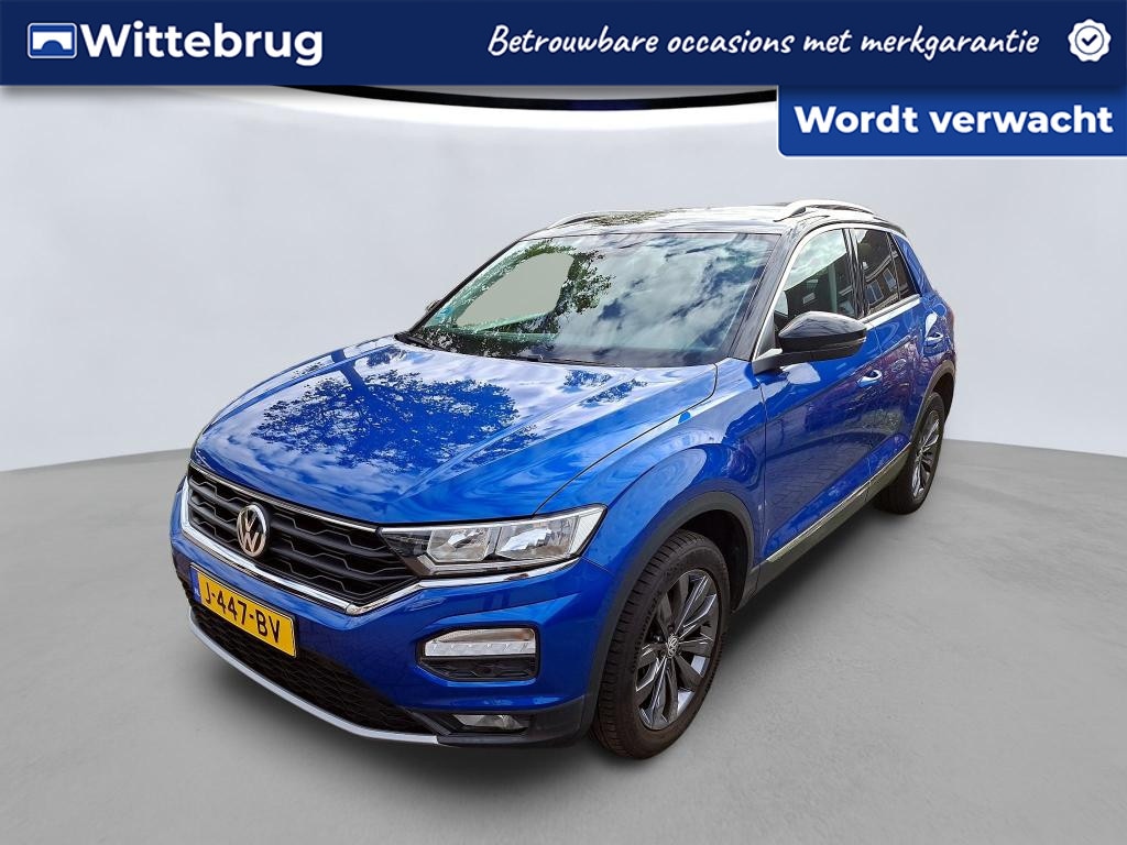 Volkswagen T-Roc 1.0 TSI Style Business Executive multimedia / Navigatie / Camera / Extra getint glas / 17"LM velgen / Clima / MF stuurwiel trans