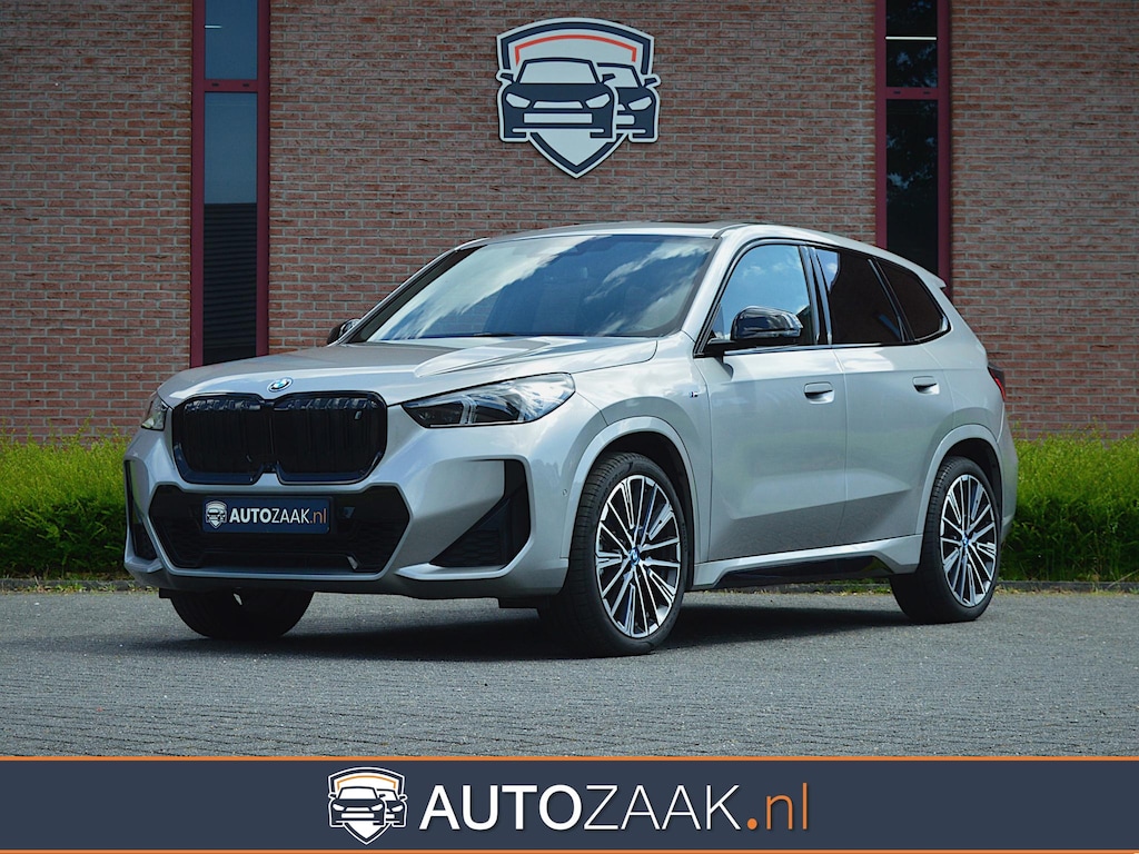 BMW iX1 xDrive30 M Sport | Innovation Pack | SOH 98%