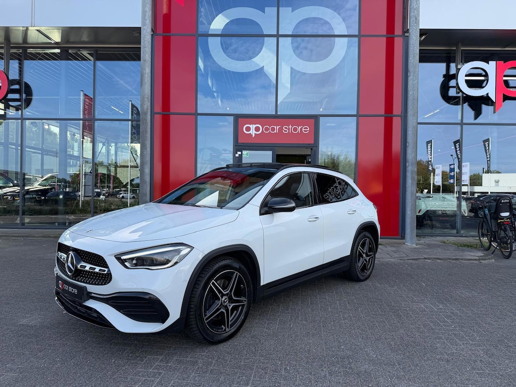 Mercedes-Benz GLA 250e Business Solution AMG Limited | Panorama | Memory Seats | Sfeerverlichting | Camera | Keyless |