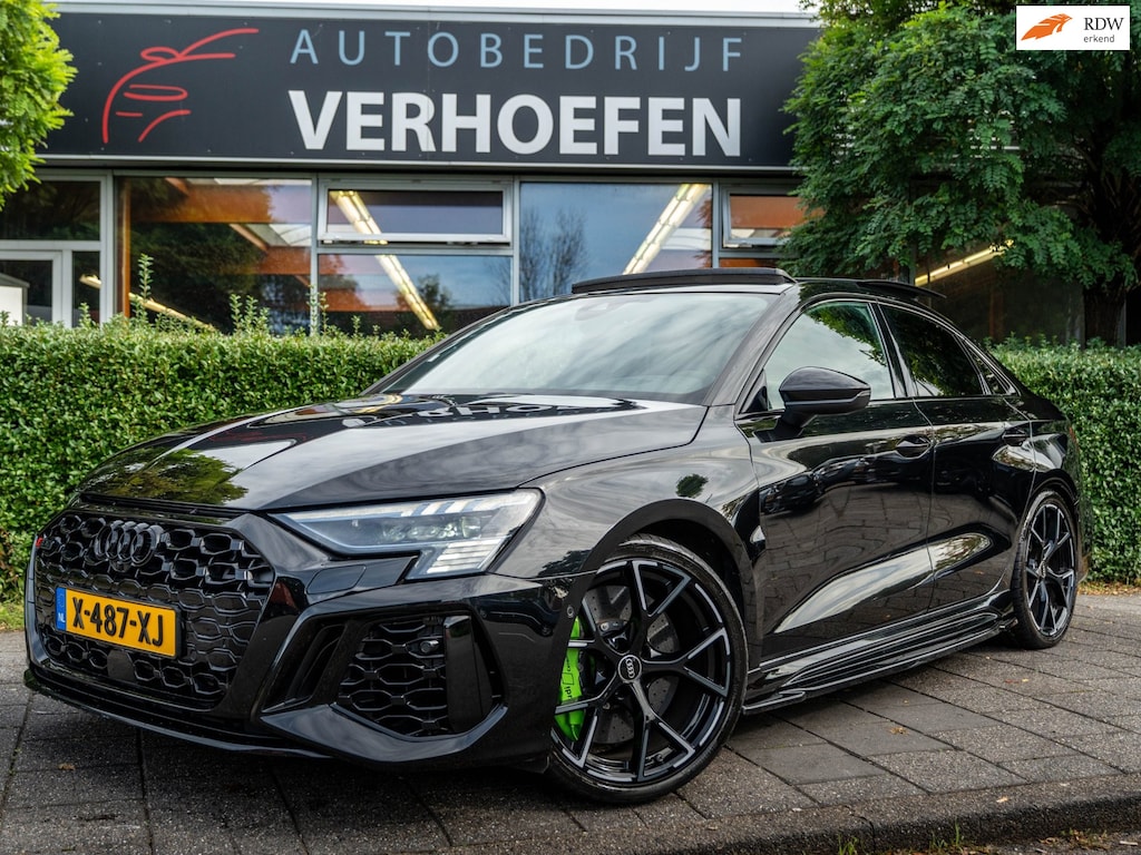 Audi RS3 A3 Limousine 2.5 TFSI QUATTRO | FULL OPTION | KERAMISCH |PANORAMDAK | STOEL VERW | APPLE CARPLAY !