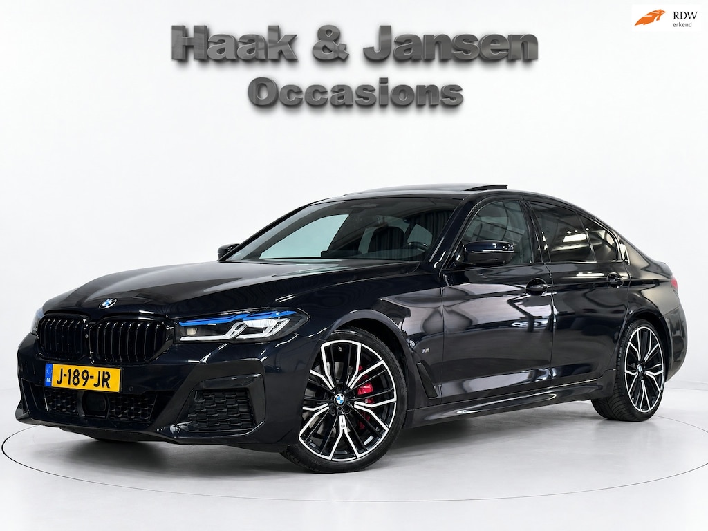 BMW 5-Serie 530i M Pakket M Stoelen Panoramadak Laser Lane