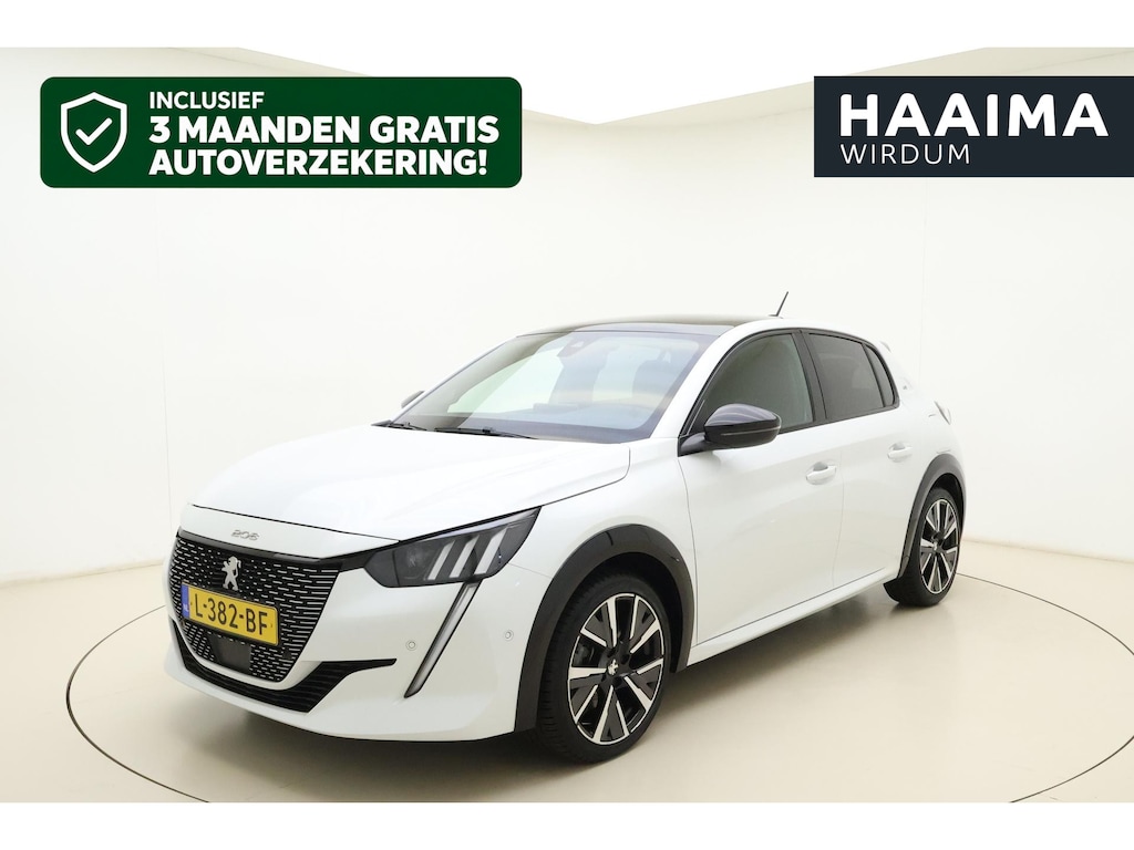 Peugeot 208 1.2T 100pk GT | Afneembare Trekhaak | Achteruitrijcamera | Panoramadak | Cruise control | Airco | Stoelverwarming | Climate control | Interieurverlichting | Stuurbediening | Sportstuurwiel |