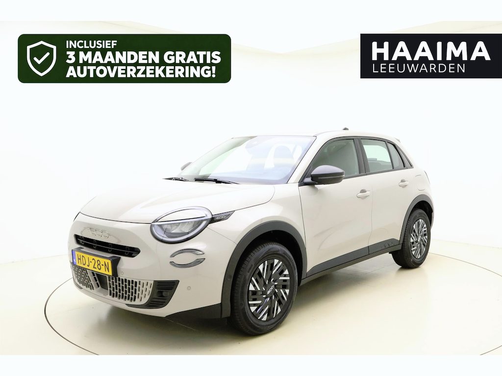 Fiat 600 1.2 Hybrid Urban 136 PK | Navigatie | Keyless | Climate control | Lichtmetalen velgen | Parkeersensoren | Camera