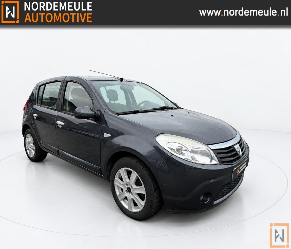 Dacia Sandero 1.6 LAUREATE, Radio, Trekhaak, Cruise
