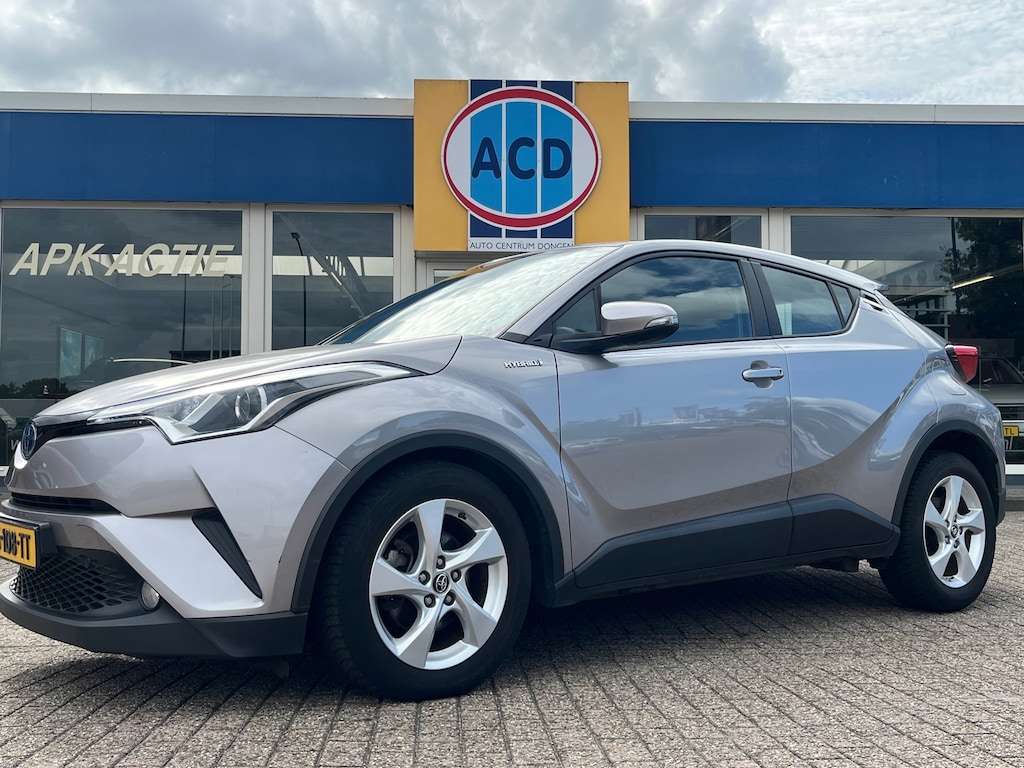 Toyota C-HR / C-HR+ 1.8 Hybrid Executive | Camera |
