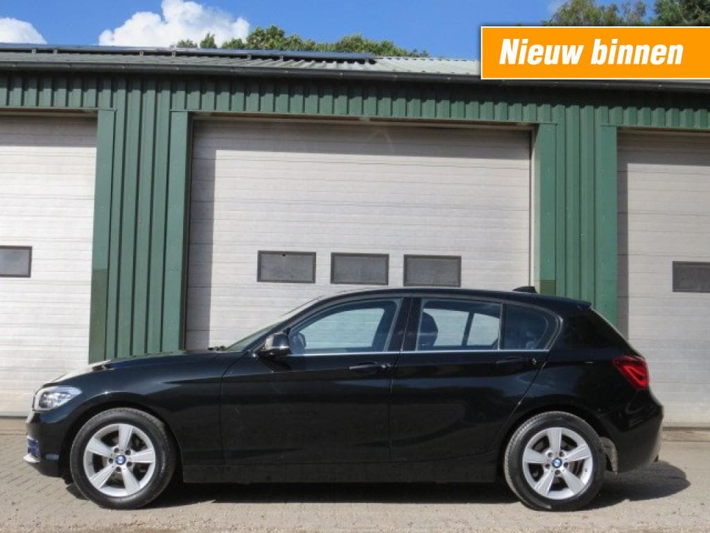 BMW 1-Serie 118I C.L. EXECUTIVE