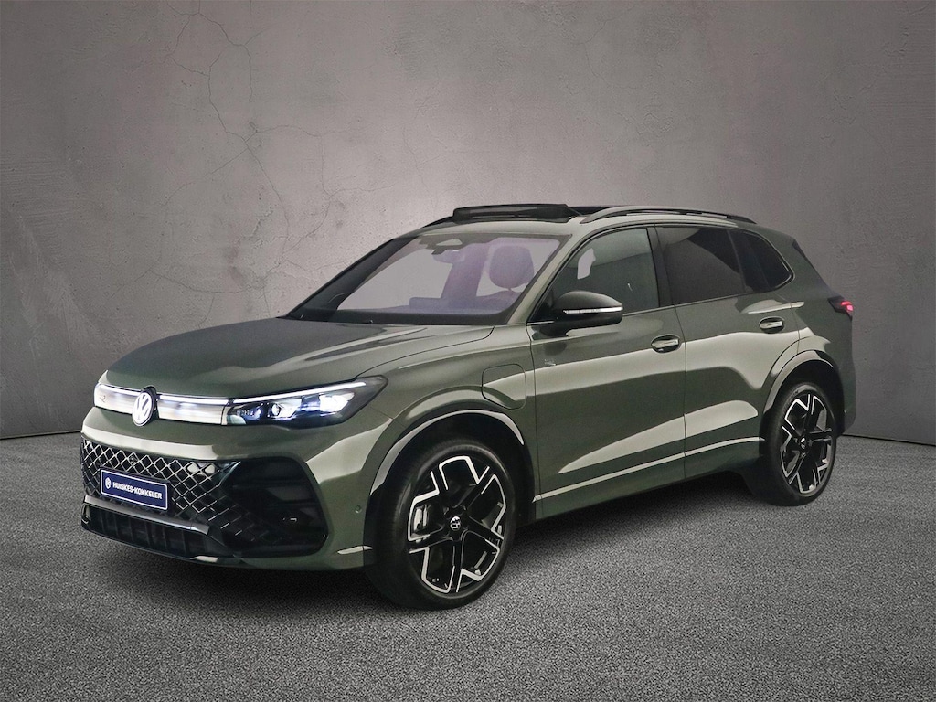 Volkswagen Tiguan R-Line Edition 1.5 TSI eHybrid 272pk DSG Automaat Trekhaak, Panoramadak, Harman Kardon audio, Lederen bekleding, Adaptive cruise control, Elektrische achterklep