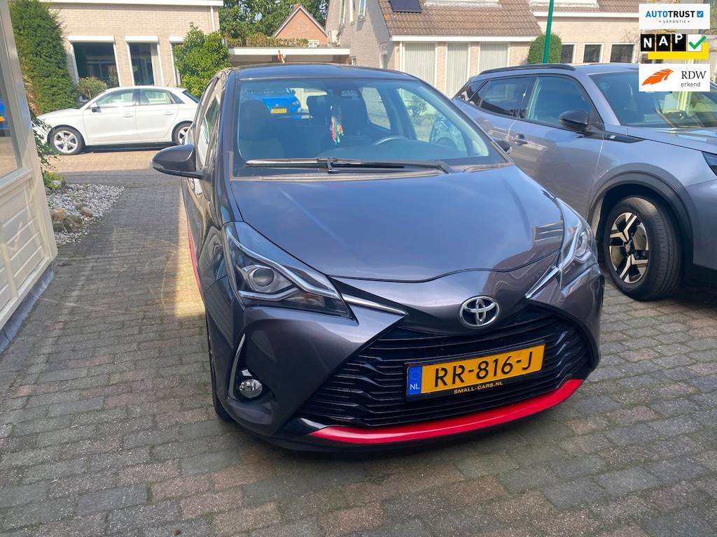 Toyota Yaris 1.5 VVT-i Design 5 -deurs Super lage KM stand, PRACHTIGE AUTO !! LIMITED EDITION, 1 JAAR GEMAAKT 2017