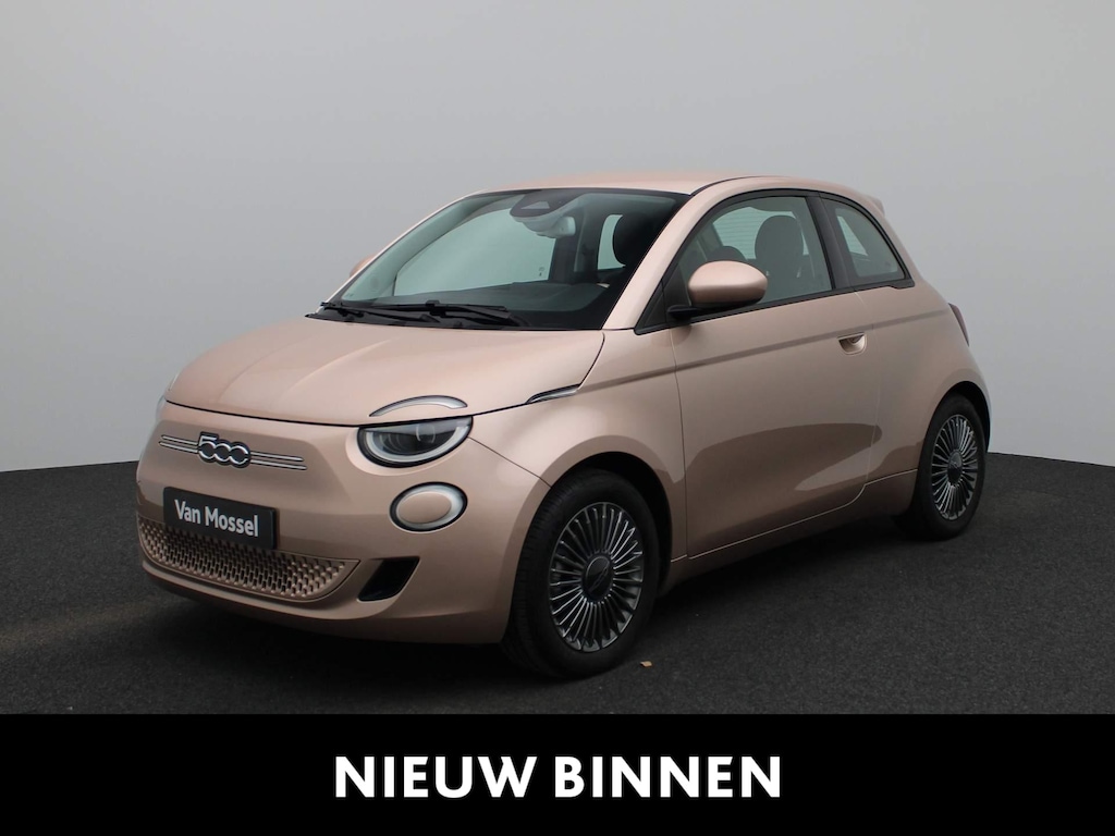 Fiat 500e Icon 42 kWh | Navigatie | Stoelverwarming | Parkeersensoren achter |
