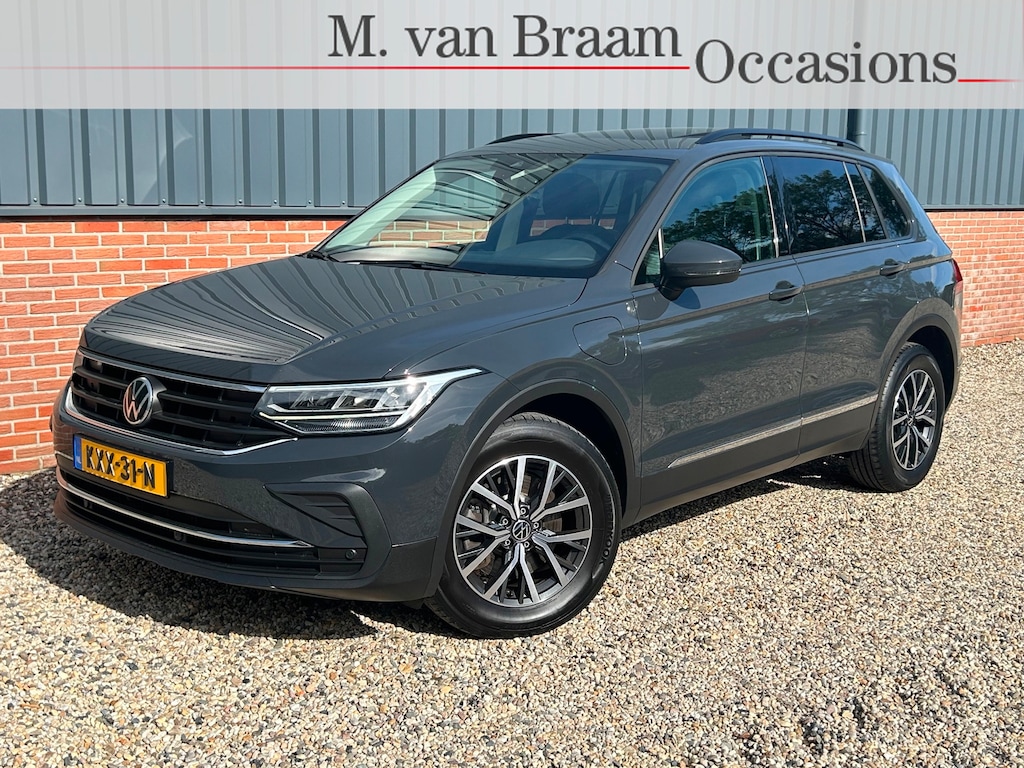 Volkswagen Tiguan 1.4 TSI eHybrid Panorama-Dak/Trekhaak/Acc/Front-Assist/Lane-Assist