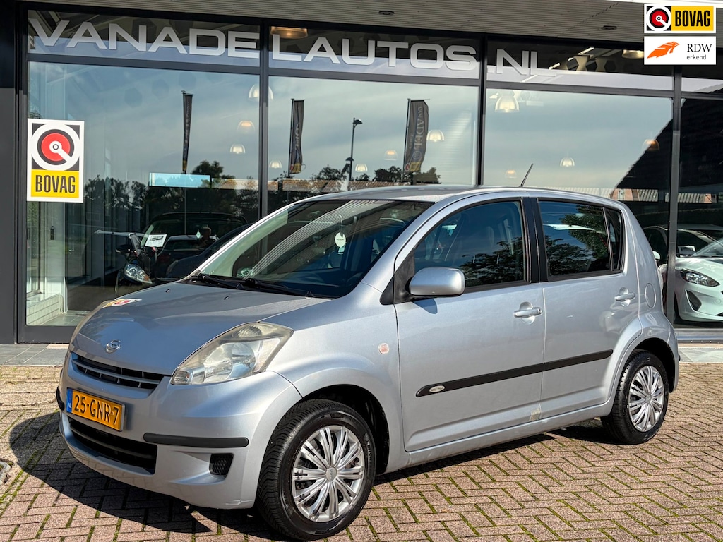 Daihatsu Sirion 2 1.0-12V Premium Elek.Pakket NL-Auto NAP Nieuwe APK!