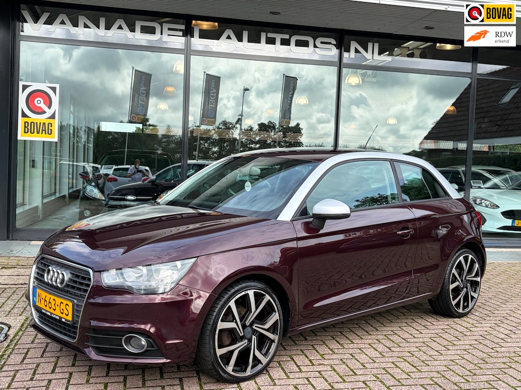 Audi A1 1.2 TFSI Connect Clima 17" LM-Velgen Park.Sens Stoelverw. Nette Staat!