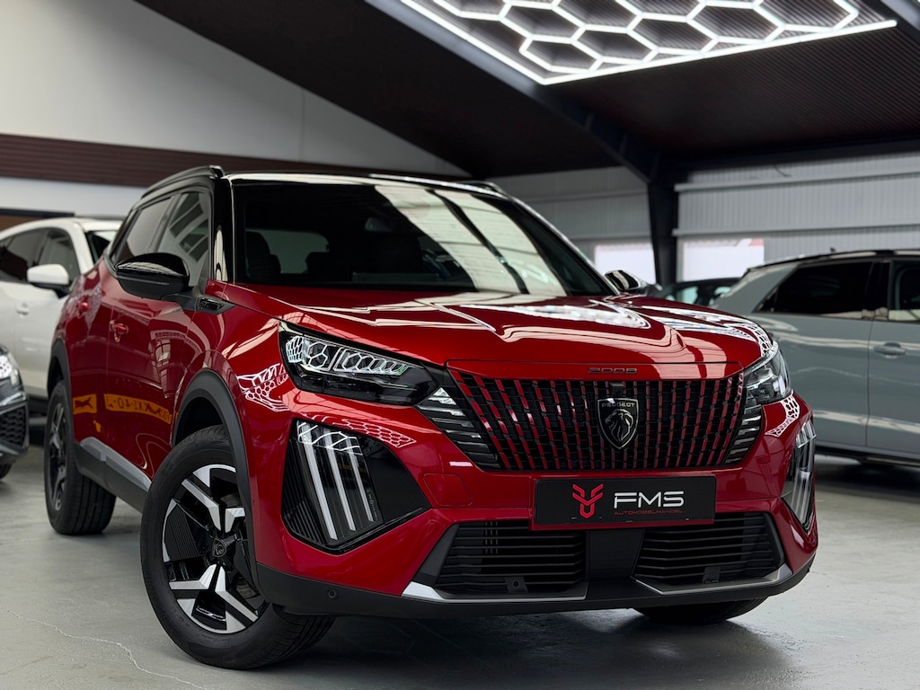 Peugeot 2008 1.2 Hybrid 145 GT CarPlay 360° Camera