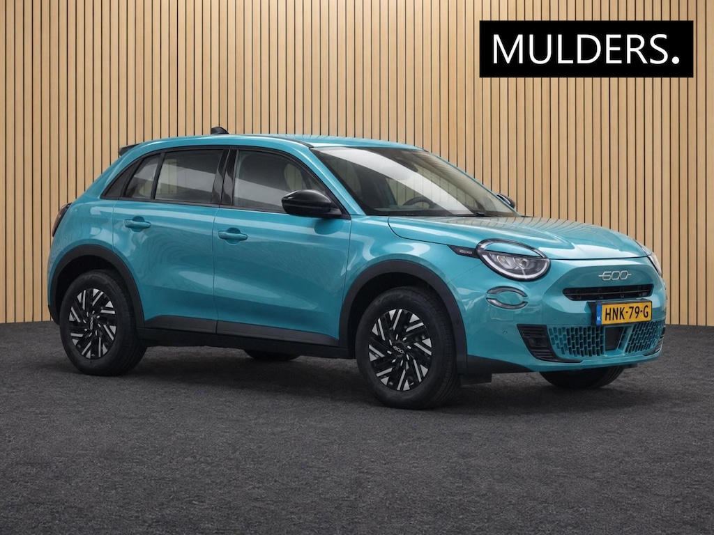 Fiat 600 1.2 Hybrid Urban | Apple Carplay / Climate / Camera
