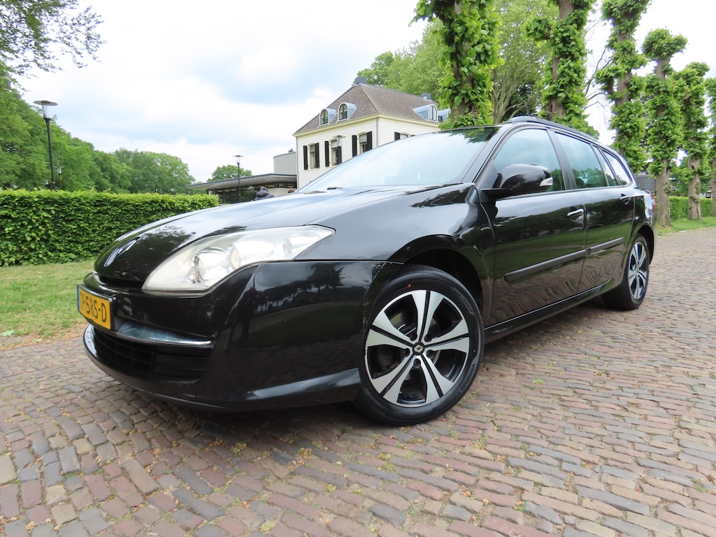 Renault Laguna Estate 2.0 16V Corporate Ecc Xenon Pdc Lm Velgen Trekhaak***Apk t/m 1-3-2027***