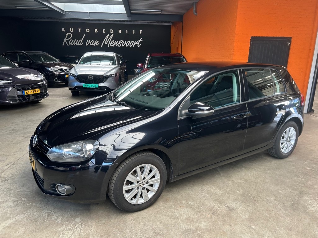 Volkswagen Golf 1.6 TDI COMFL.BLUEM