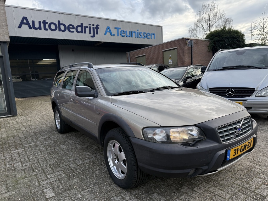 Volvo V70 Cross Country 2.4 T Comfort Line