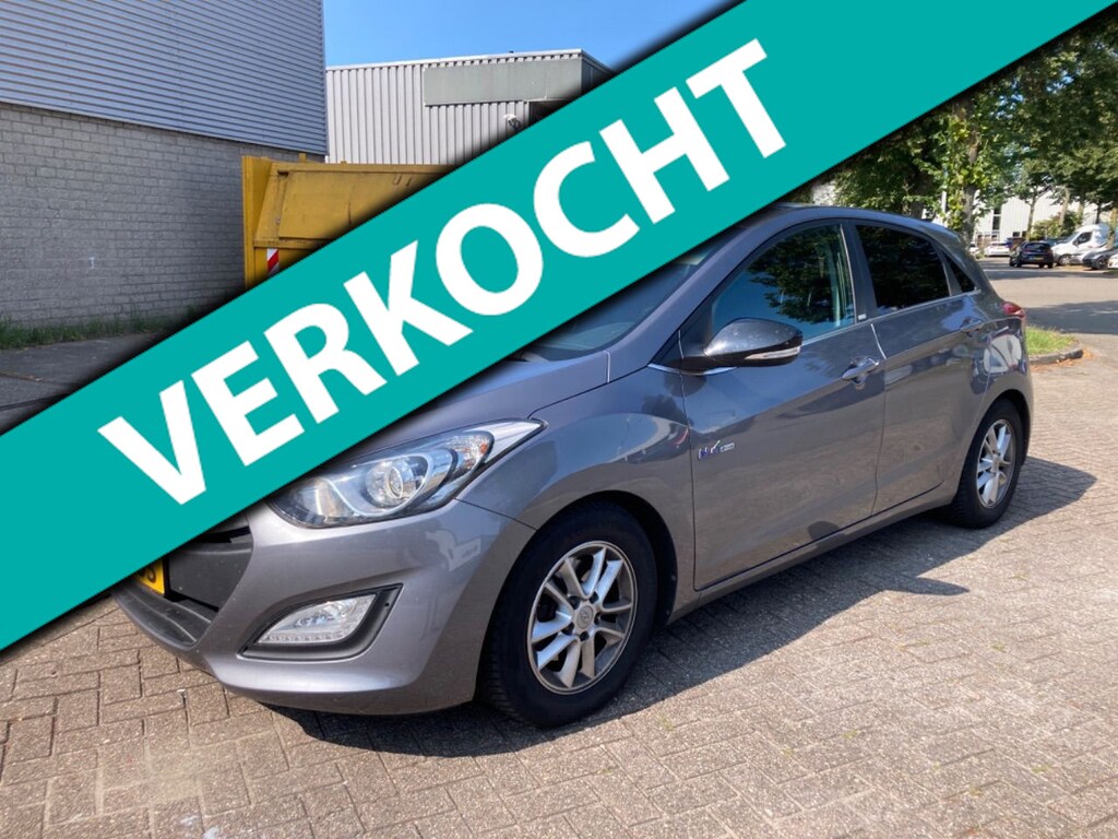 Hyundai i30 1.6 GDI Go! 135PK 5 deurs! NL AUTO NAP! Navi l Camera l Cruise l PDC l LED l AIRCO ECC! DEALER OH l TOPSTAAT!