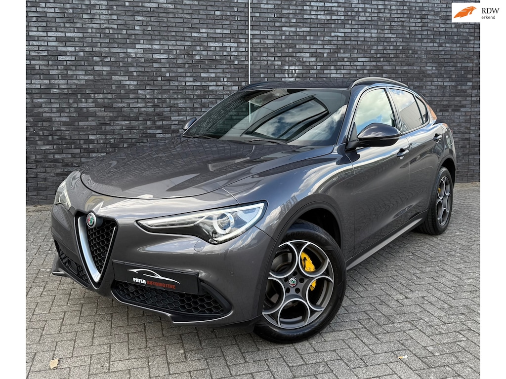 Alfa Romeo Stelvio 2.0 T 280pk AWD Dealer Ondh|2300kg Trekgewicht|Camera|ACC|Nieuwstaat