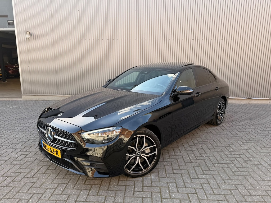 Mercedes-Benz E-klasse 300 e 4MATIC Exclusive Line Panorama|Trekhaak|Burmester|Camera