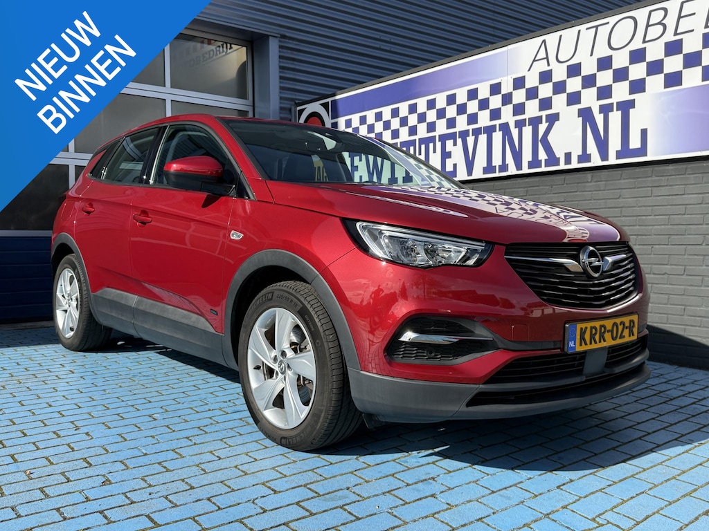 Opel Grandland X 1.6 Turbo Hybrid Business Elegance