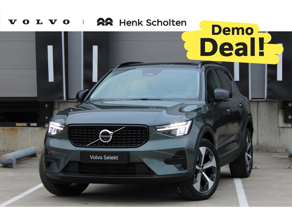 Volvo XC40 B4 Plus Dark | DEMO DEAL | Panoramadak | Elektrisch Verstelbare Voorstoelen | Getint Glas Achter | Keyless | Elektrische Achterklep | Premium audio by Harman Kardon | Stoelverwarming | Stuurverwarming | Volvo UX Infotainment | Adaptieve Cruise Control | Pilot Assist | BLIS