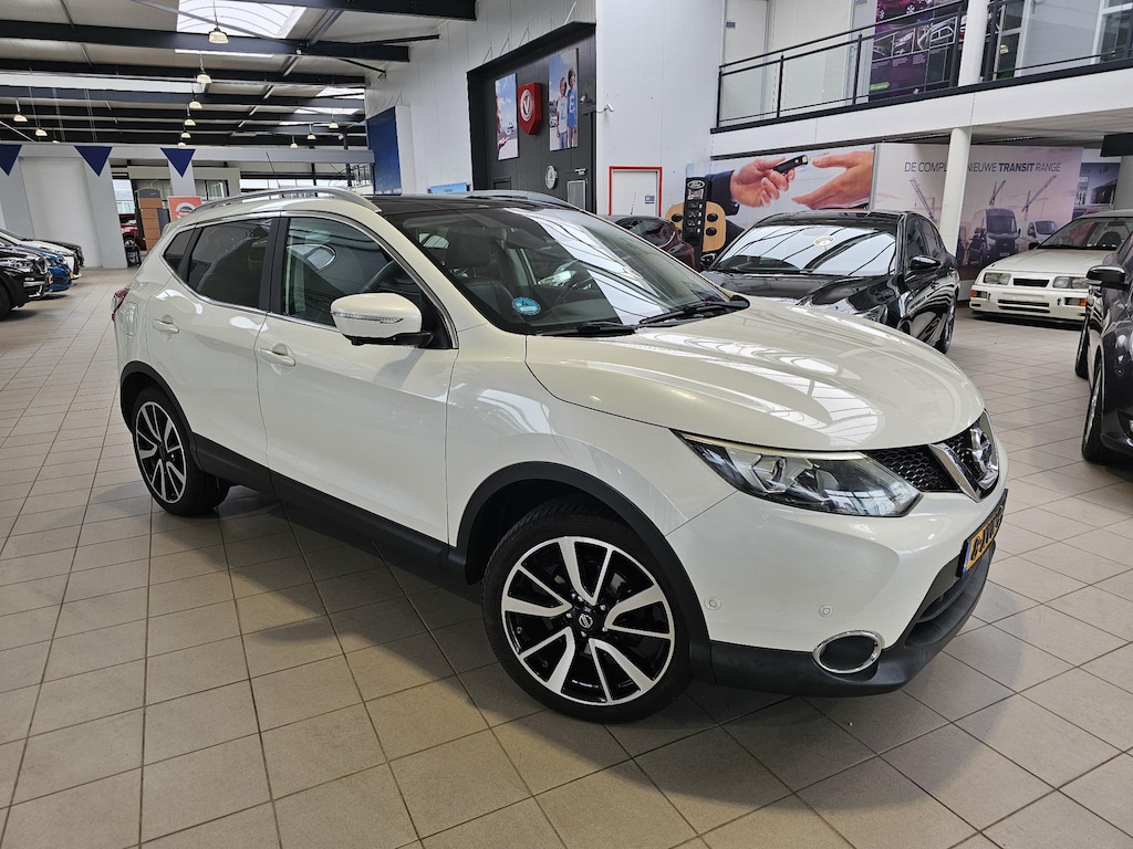 Nissan Qashqai 1.2 Premier Edition