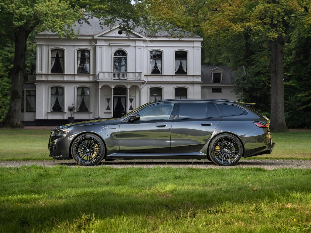 BMW M5 5-serie Touring | Keramisch | Bowers & Wilkins | Pano | Trekhaak