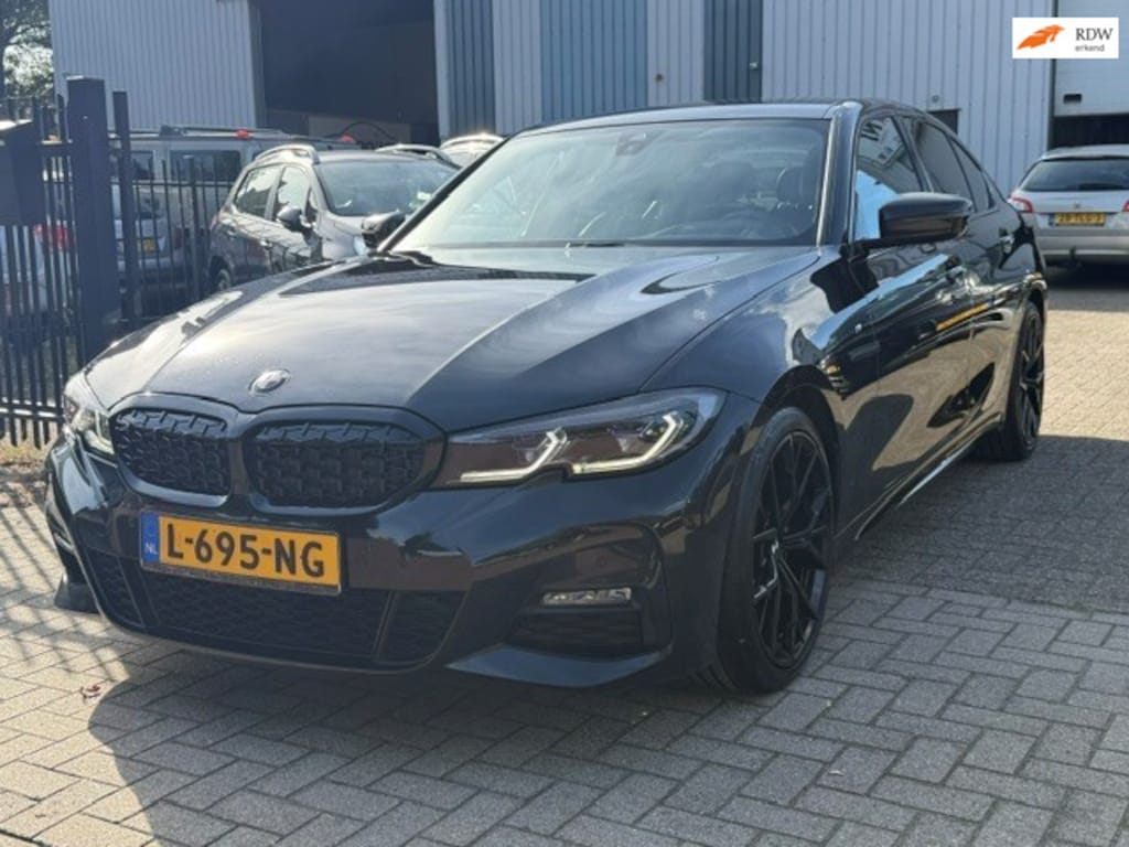 BMW 3-Serie 320d High Executive M Sport Keyless Laser Memory!
