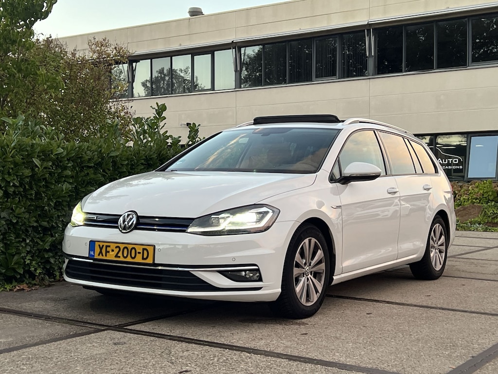 Volkswagen Golf Variant 1.5 TSI Comfortline Business |PANO|STOELVERW.|NAVI|CARPLAY|EXTRA SET BANDEN/VELGEN|