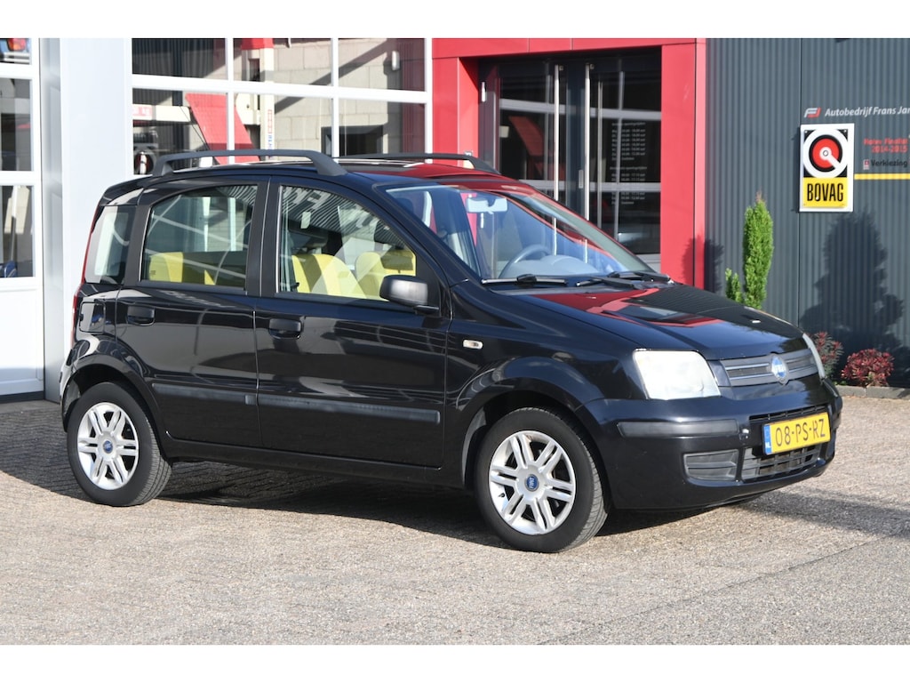 Fiat Panda 1.2 Class 5drs 60pk | Centrale vergrendeling | Elektr. Ramen | Radio-CD | LM-Velgen