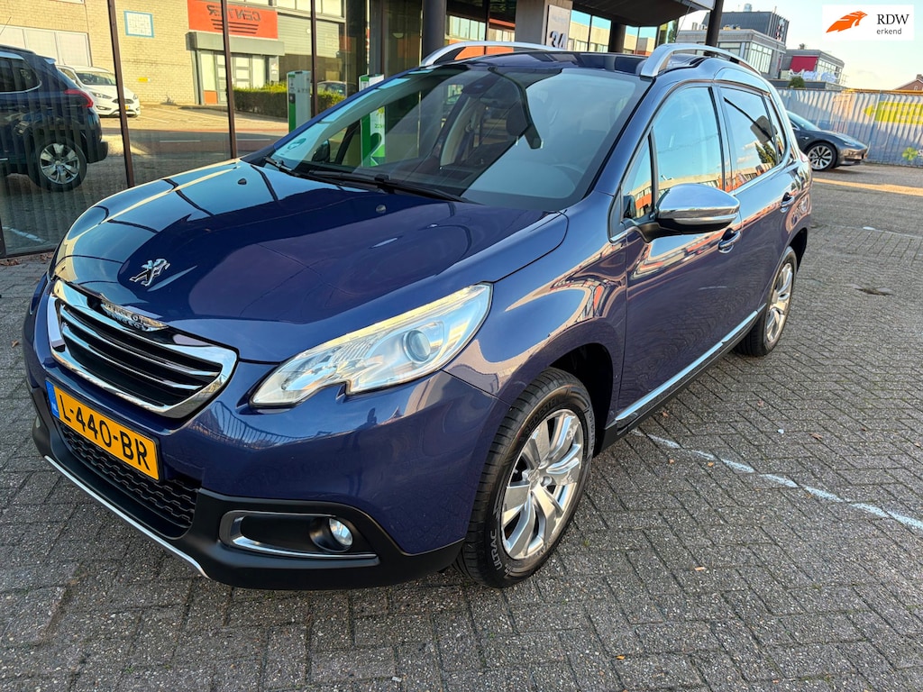 Peugeot 2008 1.2 PureTech Allure / LED / PDC / Clima