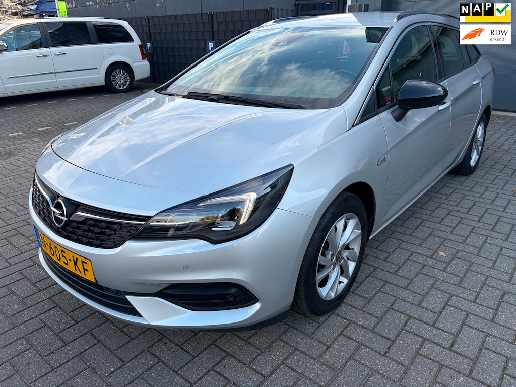 Opel Astra Sports Tourer 1.2 Business Elegance / Apple Carplay / Camera / Keyless