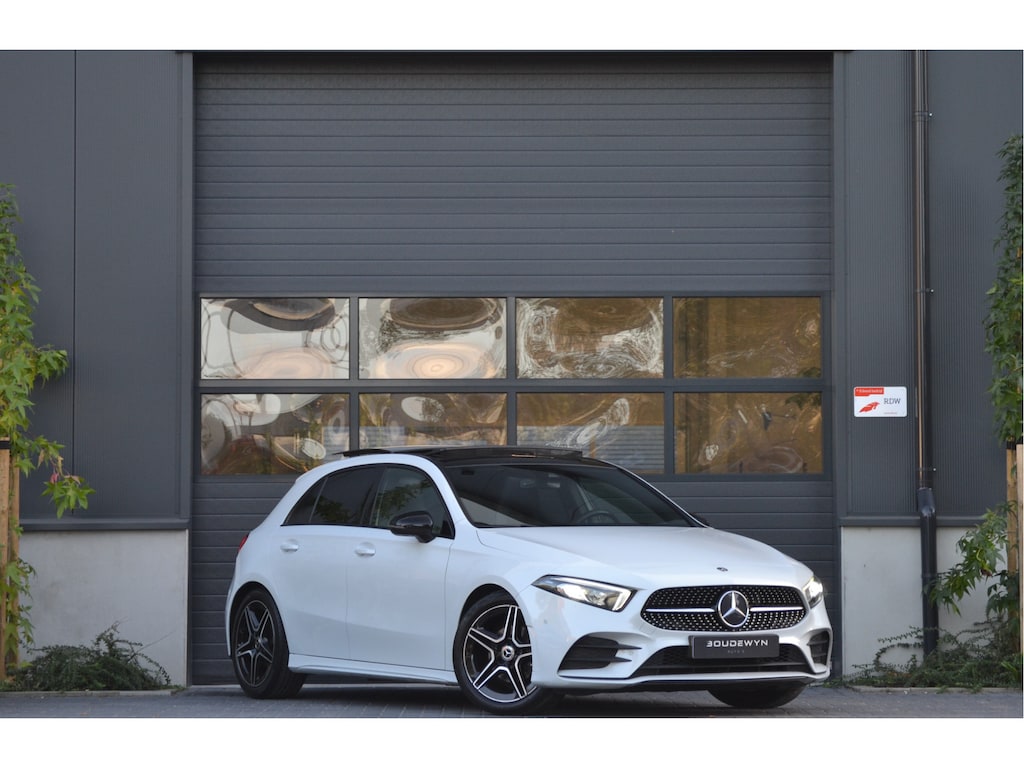 Mercedes-Benz A-klasse 180 Business Solution AMG Night Upgrade NAP | Pano | Carplay | Camera