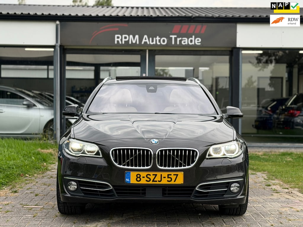 BMW 5-Serie Touring 528i High Luxury/Pano/Memory/New Distr./360/NL