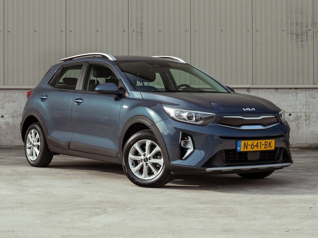 Kia Stonic 1.0 T-GDi MHEV DynamicLine 101 pk (2021) | Camera | Adaptive Cruise | Carplay | APK 09-2027
