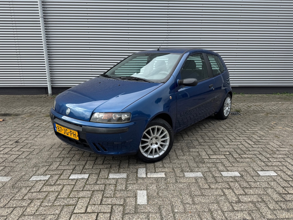 Fiat Punto 1.2-16V Dynamic,Lm-velgen Elec ramen/spiegels,nwe Distributie/banden/remmen en uitlaat