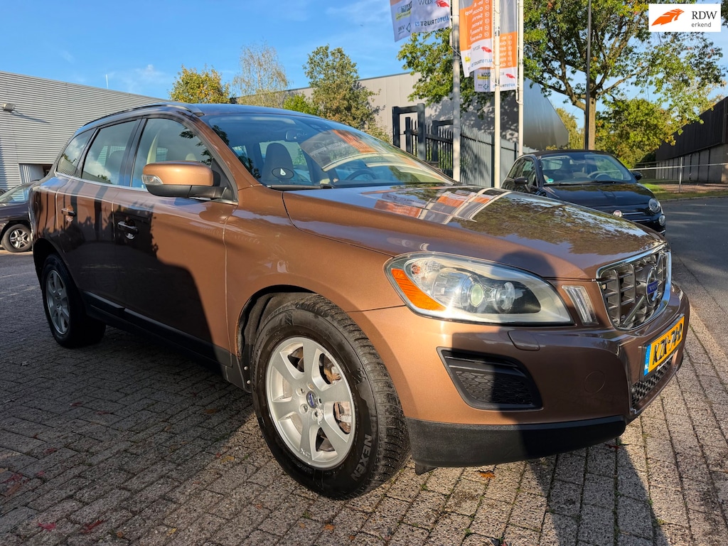 Volvo XC60 3.0 T6 Momentum nwe apk, 2e eigenaar, dealer onderhouden 170.079 km , mooie echte perfect rijdende auto