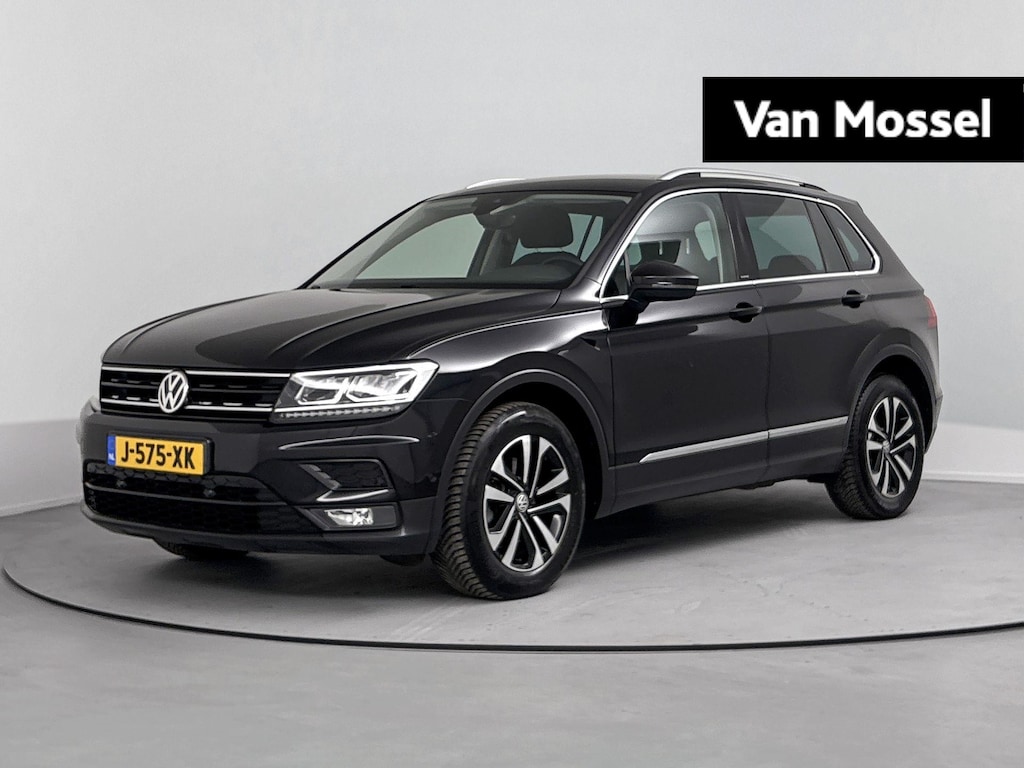 Volkswagen Tiguan 1.5 TSI ACT Highline Business R Trekhaak | Stoelverwarming | Adaptive Cruise Control | Parkeersensoren Voor en Achter | Achteruitrijcamera