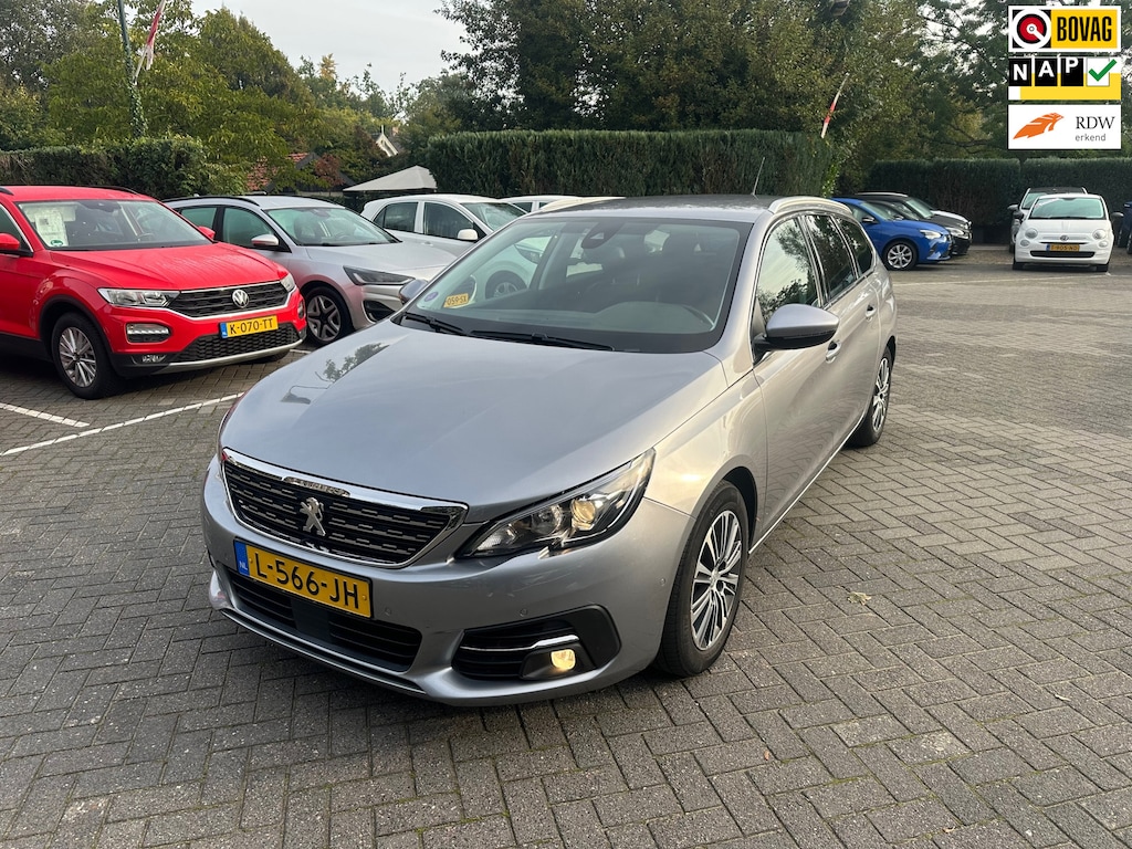 Peugeot 308 SW 1.2 PureTech Blue Lease Allure , navigatie , pdc voor en achter met camera , stoelverwarming