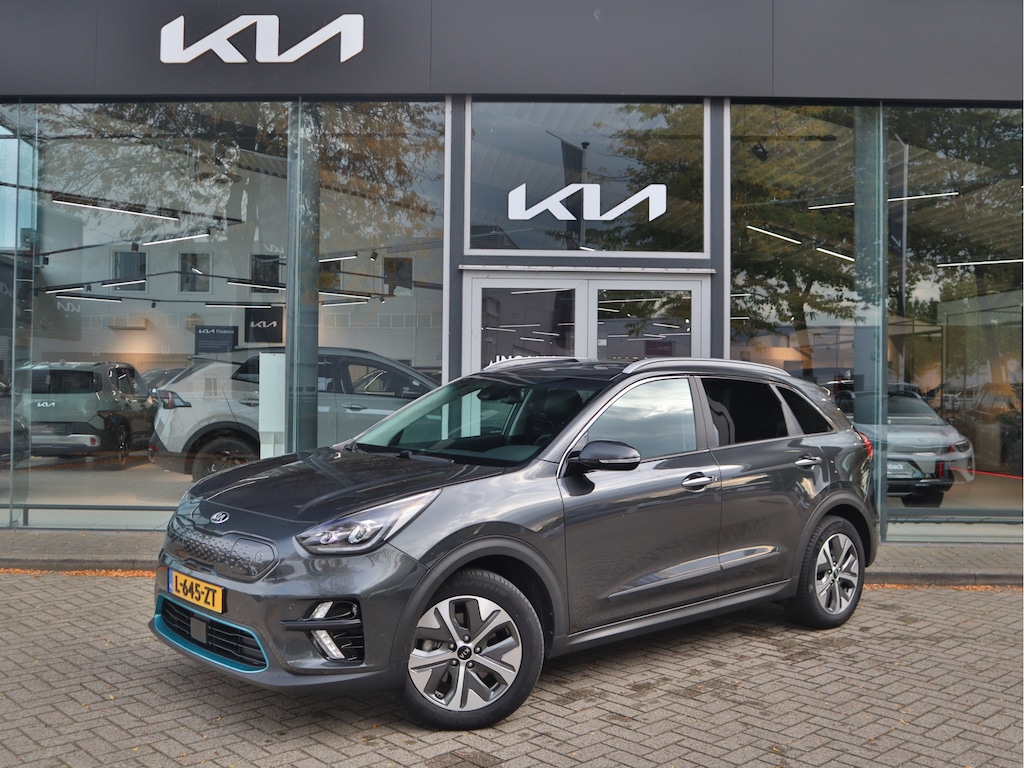 Kia Niro EV e-Niro DynamicPlusLine 64 kWh | Stoelverwarming | Schuifdak | Trekhaak | LED | Tot 10Jr. Kia-Garantie |