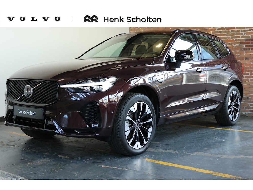 Volvo XC60 T6 Plug-in hybrid AWD Ultra Dark | Luchtvering | Semi-Electrische Wegklapbare Trekhaak | Stoelverwarming | Stuurwielverwarming | Harman Kardon Premium Audio | Google infotainment | 360° Parkeercamera | Parkeersensoren voor + achter