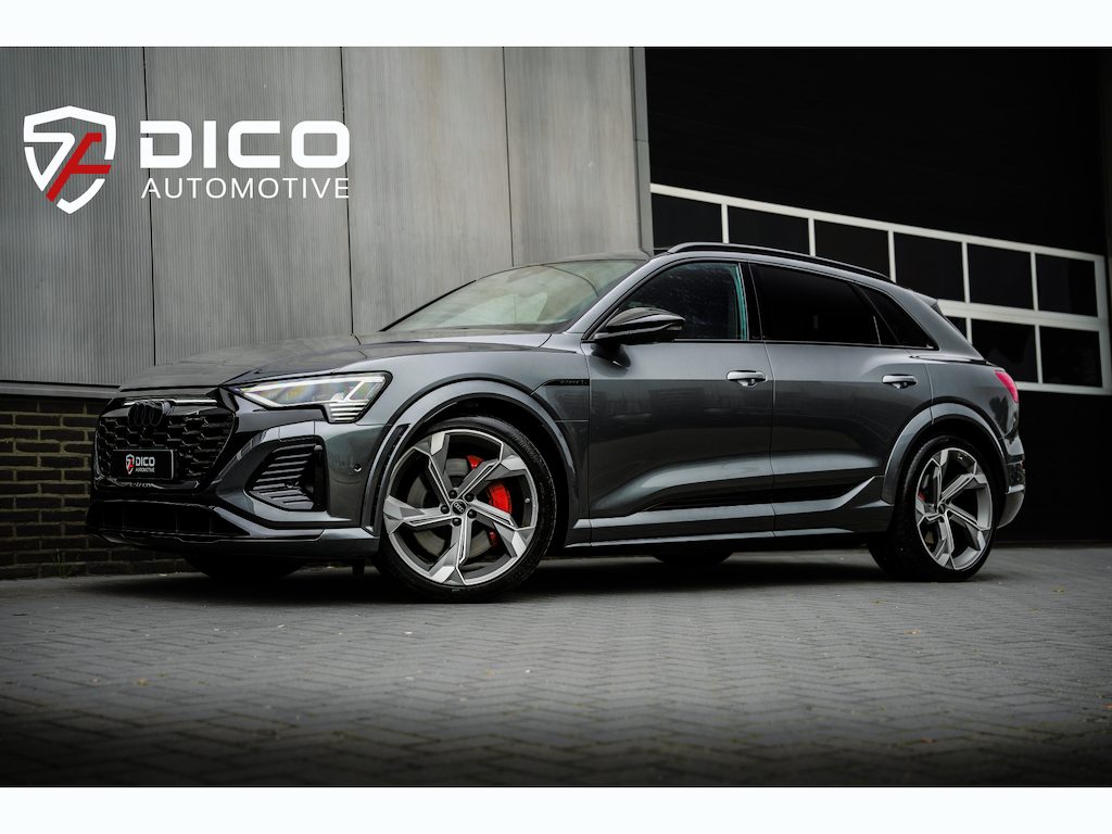 Audi SQ8 E-Tron Quattro 115 kWh 503 pk / BTW-Auto/ 100%SOH/ Lucht-Vering/ RS-Stoelen/ Stoel.Verw/ Head-Up/ B&O-3D/ 360-Camera/ Matrix-Led/ Keyless/ 22'' LMV
