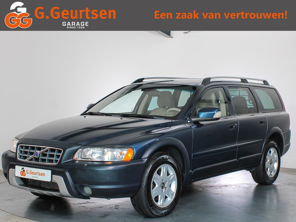 Volvo XC70 2.5 T Xenon, Schuifdak, Cruise Control, Trekhaak, Android Auto,