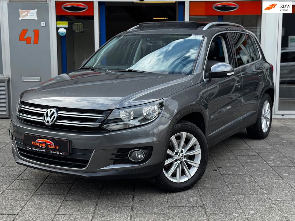 Volkswagen Tiguan 1.4 TSI Connected Panorama Leder Navigatie Trekhaak 1e Eigenaar
